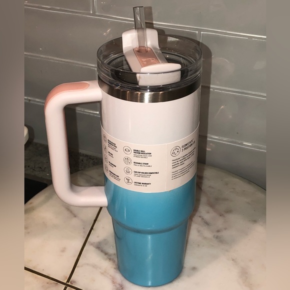 ✨NWT✨ Stanley 30 oz. Quencher H2.0 FlowState Tumbler Pool Ombré - Picture 10 of 12